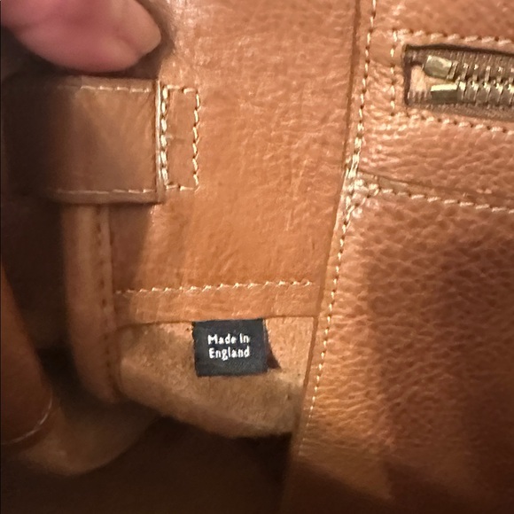 Authentic Mulberry Tan Leather Bag with Gold Accent - Picture 6 of 17